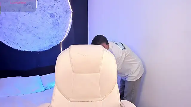 JacobRoberts1 online show from 25, 9, 2025