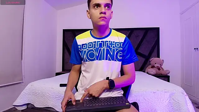 JacobRoberts1 online show from 13, 3, 2025