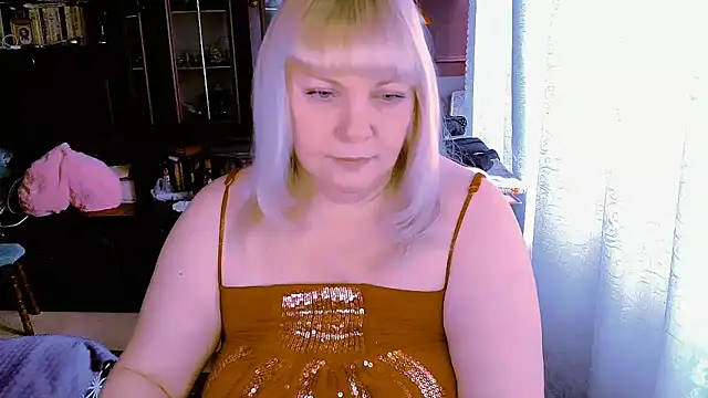 FlowerButterf online show from 3, 3, 2026