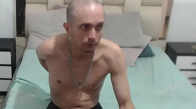 Snapshot of JhonTorres018 chatting on 14, 2, 2025 JhonTorres018 online show from 14, 2, 2025