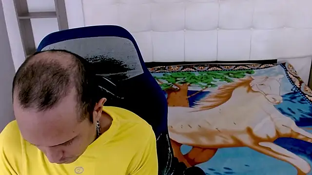 Snapshot of JhonTorres018 chatting on 1, 11, 2025 JhonTorres018 online show from 1, 11, 2025