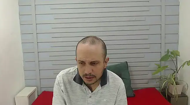 Snapshot of JhonTorres018 chatting on 24, 2, 2025 JhonTorres018 online show from 24, 2, 2025