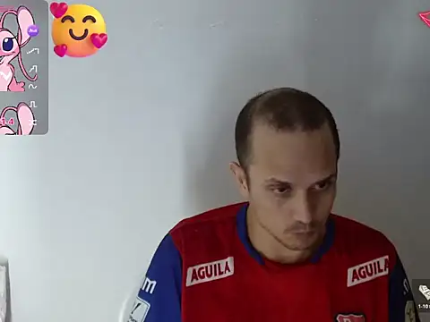 Snapshot of JhonTorres018 chatting on 5, 11, 2025 JhonTorres018 online show from 5, 11, 2025