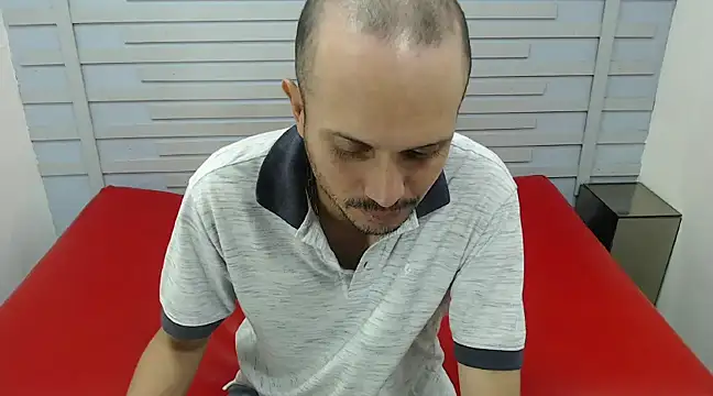 Snapshot of JhonTorres018 chatting on 25, 2, 2025 JhonTorres018 online show from 25, 2, 2025