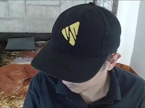 Snapshot of JhonTorres018 chatting on 3, 3, 2026 JhonTorres018 online show from 3, 3, 2026