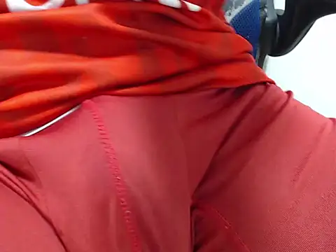 Snapshot of JhonTorres018 chatting on 20, 11, 2025 JhonTorres018 online show from 20, 11, 2025