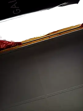 bosszonke123 online show from 28, 2, 2025