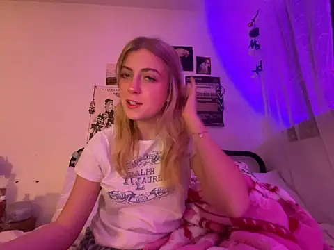 sinfulblonde1 online show from 28, 2, 2025