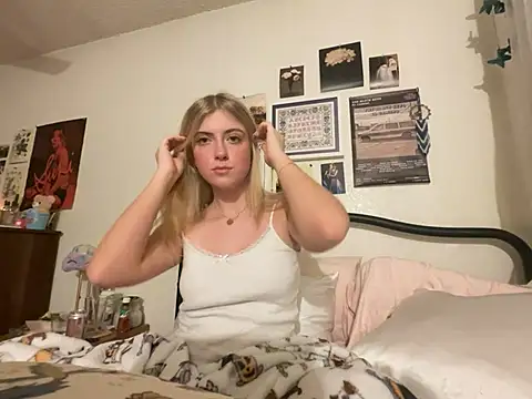 sinfulblonde1 online show from 24, 2, 2025