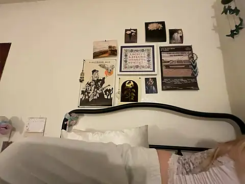 sinfulblonde1 online show from 22, 2, 2025