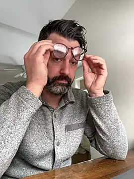 plaintreebull online show from 16, 2, 2026