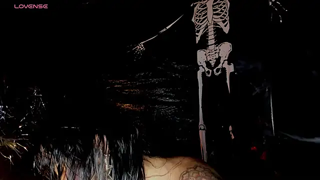 Skay Hot online show from 16, 10, 2025