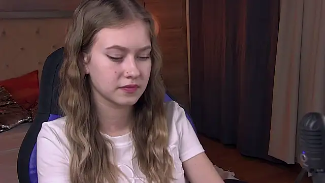 EveMundie online show from 21, 2, 2025