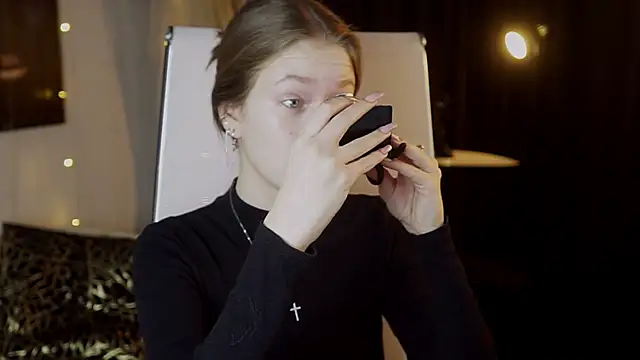 EveMundie online show from 9, 3, 2026