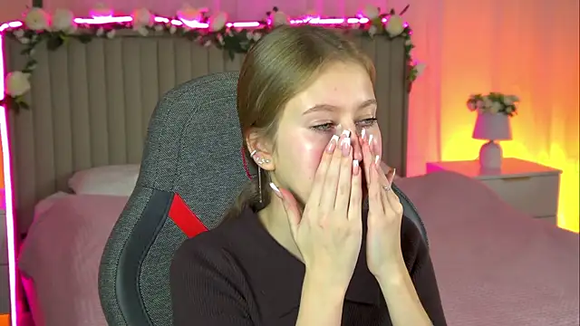 EveMundie online show from 16, 10, 2025