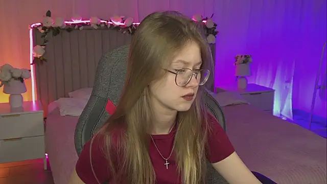 EveMundie online show from 11, 11, 2025