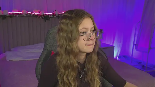 EveMundie online show from 14, 11, 2025