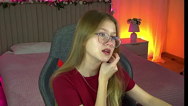 EveMundie online show from 14, 10, 2025