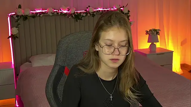 EveMundie online show from 21, 10, 2025