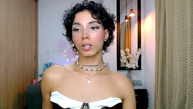 Snapshot of nilam_valker chatting on 6, 3, 2025 nilam valker online show from 6, 3, 2025