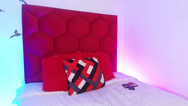 Snapshot of LoreleyNovoa chatting on 9, 1, 2026 LoreleyNovoa online show from 9, 1, 2026