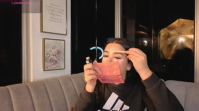 Ivanna West online show from 10, 4, 2026