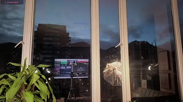 Ivanna West online show from 1, 10, 2025