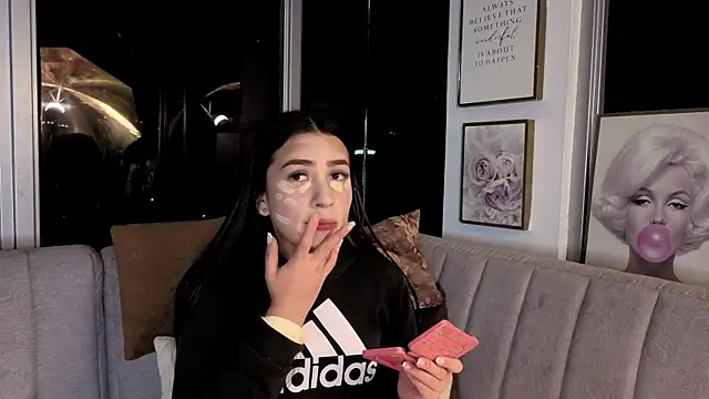 Ivanna West online show from 7, 1, 2026