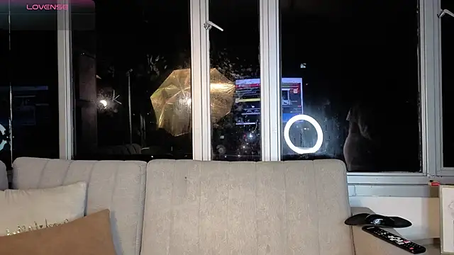 Ivanna West online show from 11, 2, 2026