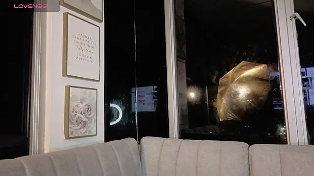 Ivanna West online show from 7, 4, 2026