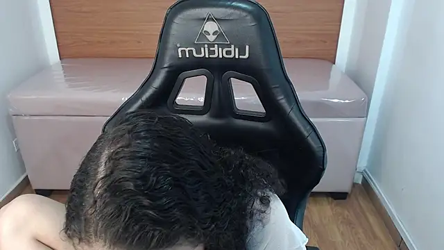 Snapshot of danatella_a chatting on 24, 10, 2025 danatella a online show from 24, 10, 2025