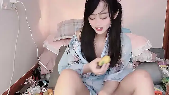 yueyue2003 online show from 3, 3, 2025