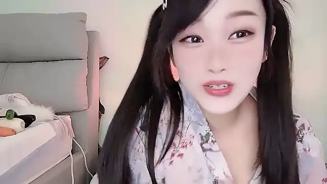 yueyue2003 online show from 20, 3, 2025