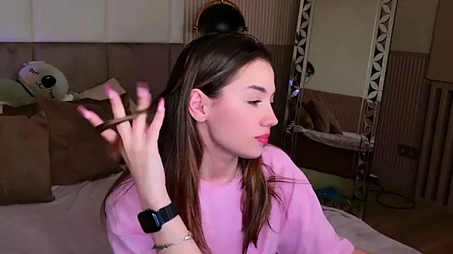 Alice Deleon online show from 21, 3, 2025