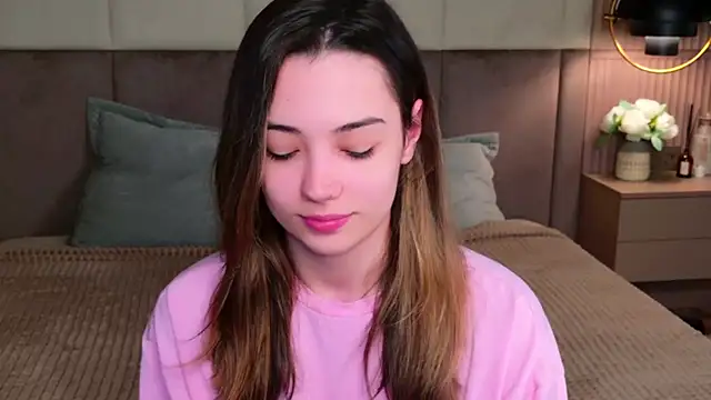 Alice Deleon online show from 20, 2, 2025