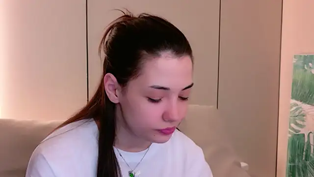 Snapshot of Alice_Deleon chatting on 21, 6, 2026 Alice Deleon online show from 21, 6, 2026