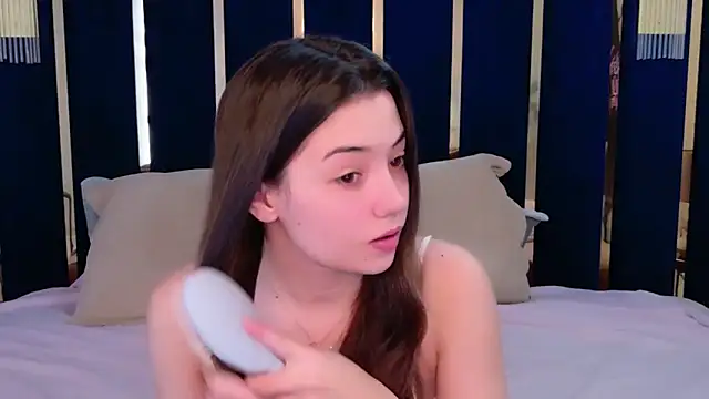 Alice Deleon online show from 15, 11, 2025