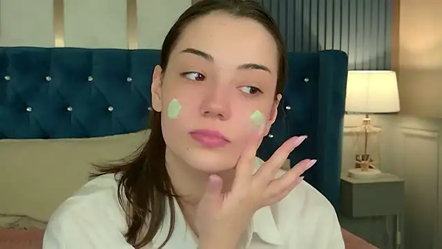 Alice Deleon online show from 3, 6, 2026