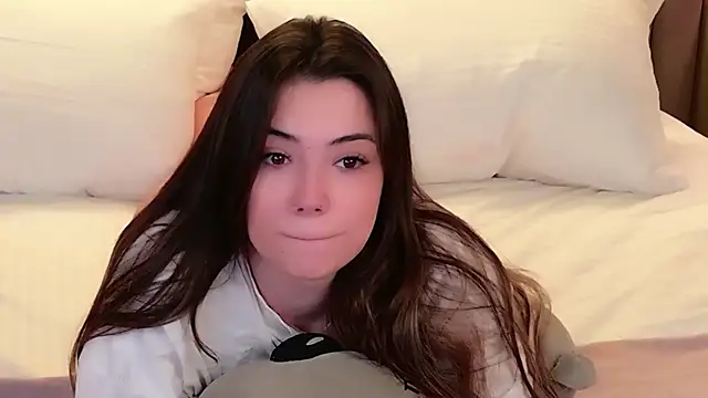 Alice Deleon online show from 23, 11, 2025