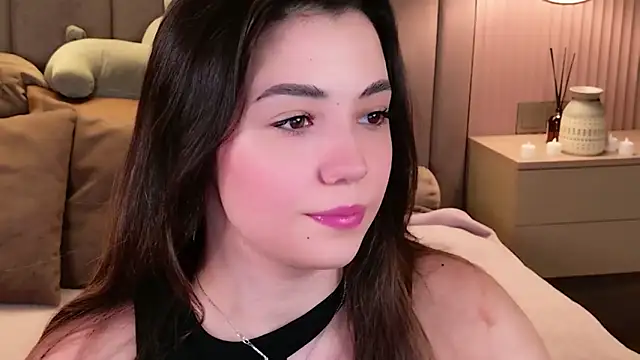 Alice Deleon online show from 5, 11, 2025