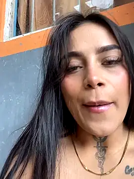 Emily sharlot online show from 17, 10, 2025