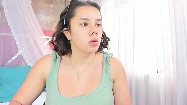 EmmaSulivan online show from 16, 10, 2025