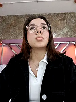 EmmaSulivan online show from 5, 1, 2026