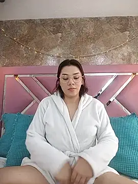 EmmaSulivan online show from 24, 10, 2025