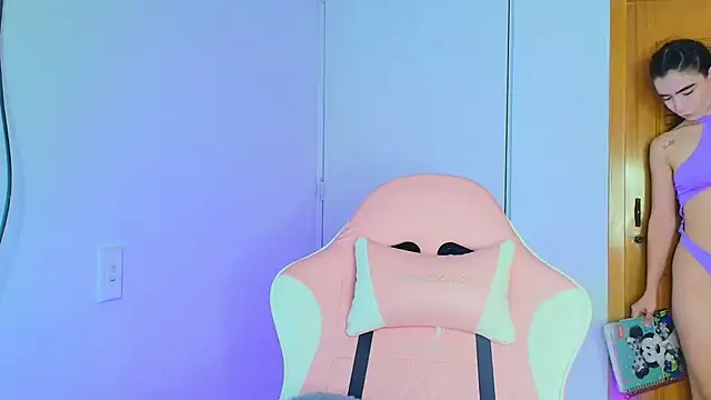 Peach Rose  online show from 14, 3, 2025