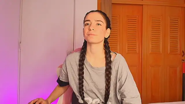 Peach Rose  online show from 27, 10, 2025