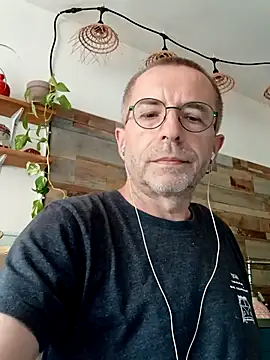 Xavspank2 online show from 10, 9, 2025