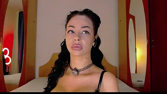 Sophie-Rosenfeld online show from 10, 4, 2026