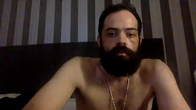 guccititi online show from 17, 9, 2025