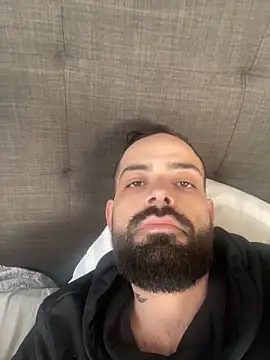 guccititi online show from 24, 10, 2025